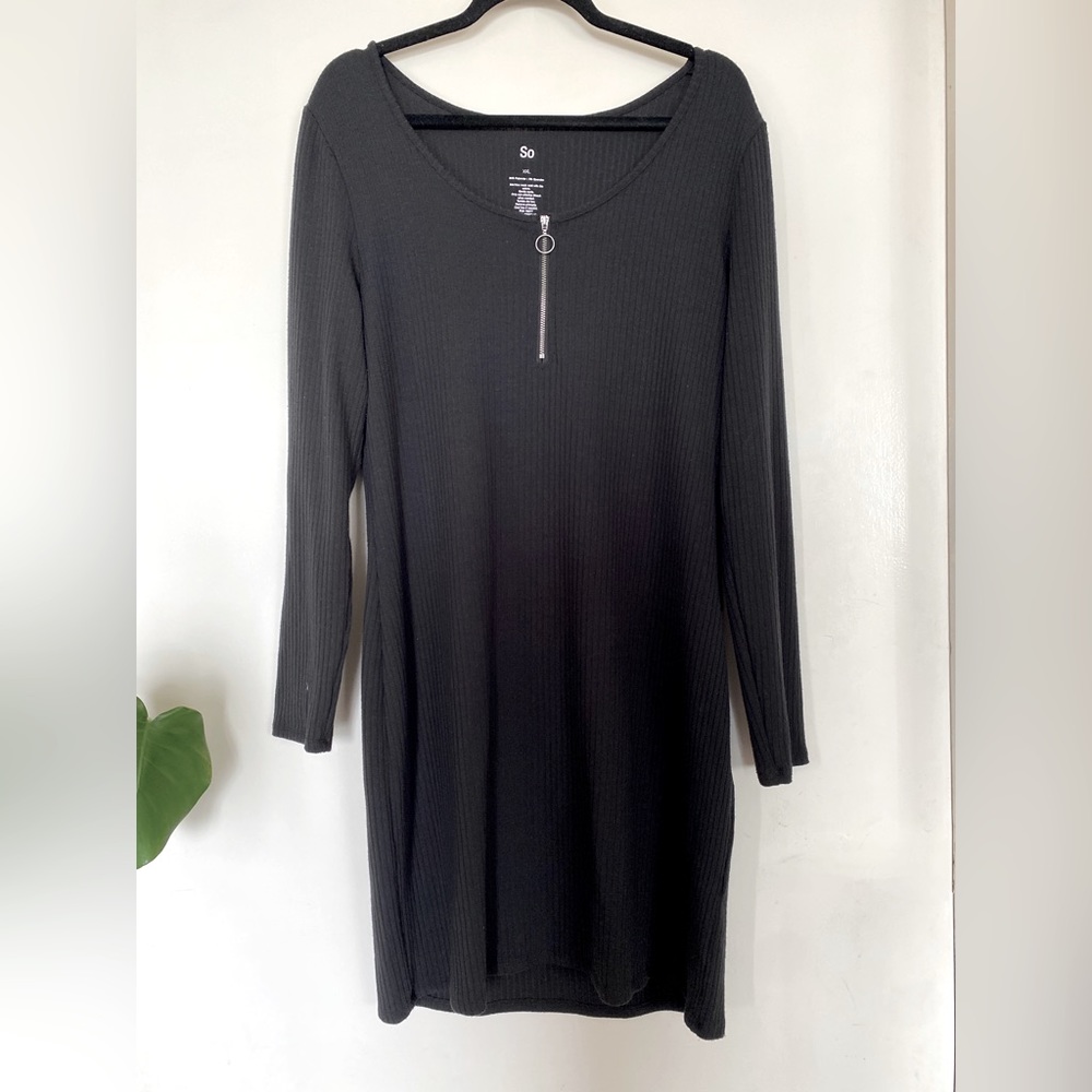 SO Kohl’s Brand LBD Zipper Front Ribbed black dress- Size XXL